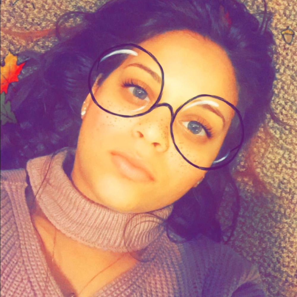 Meet your Posher, Sasha